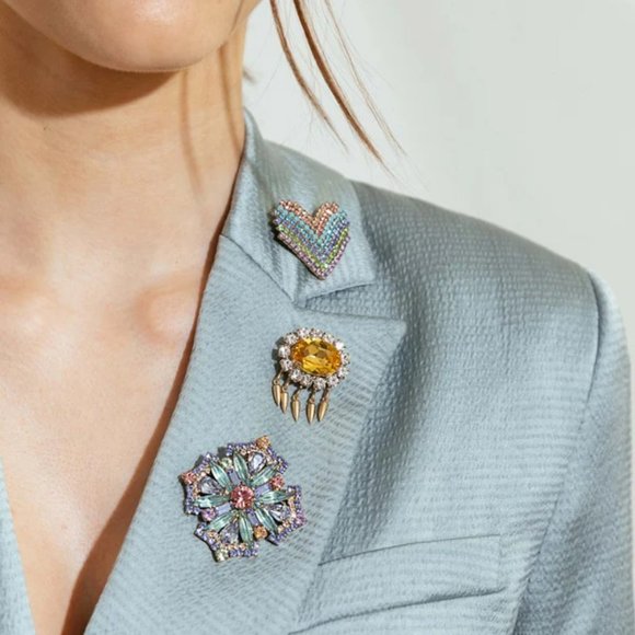 Jewelry - BROOCHES CATEGORY LISTING!
